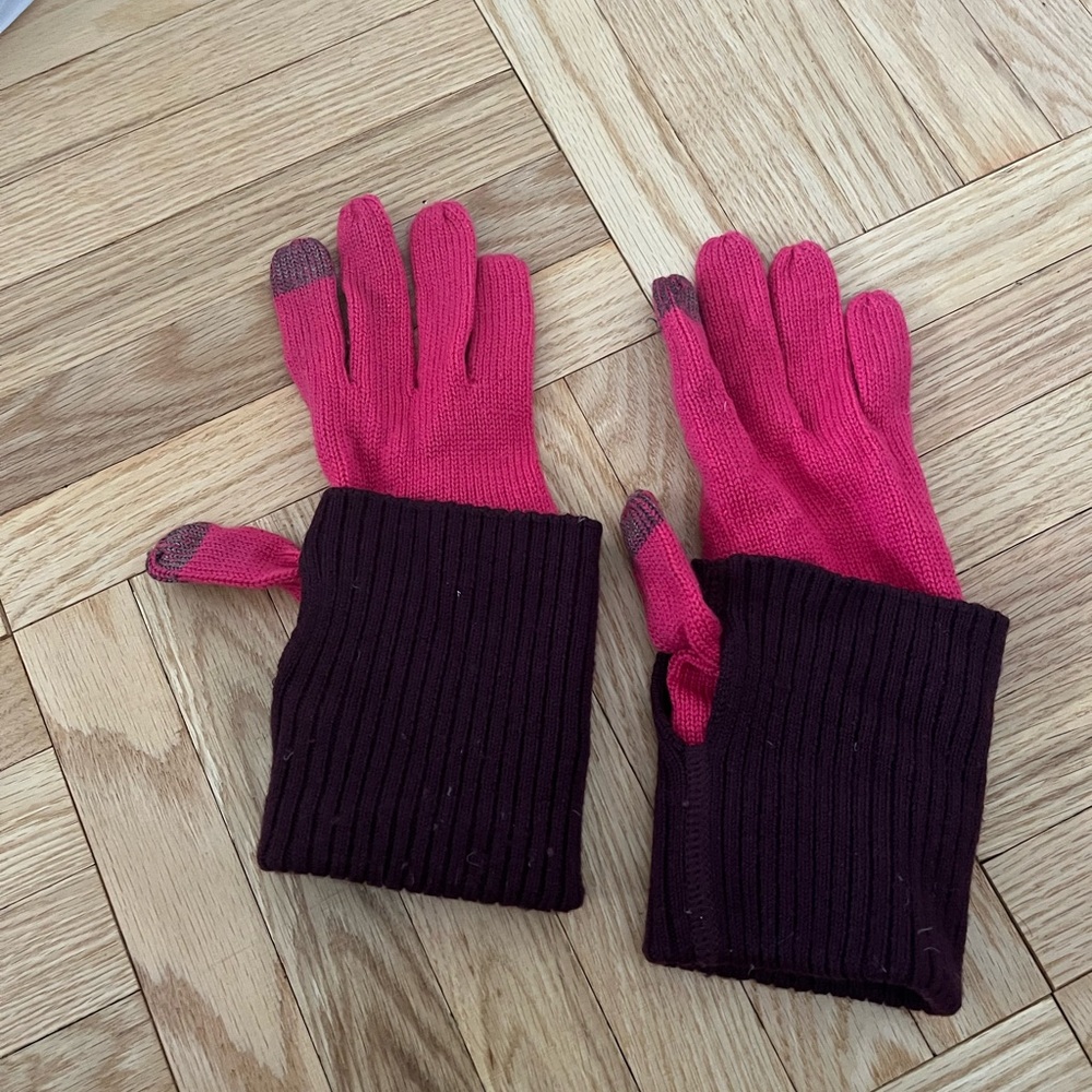 Lululemon Pink and Burgundy Knit Gloves - Picture 3 of 3